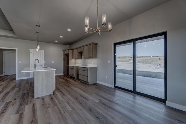 3516 TAYLOR MADE DR, Rapid City, SD 57703