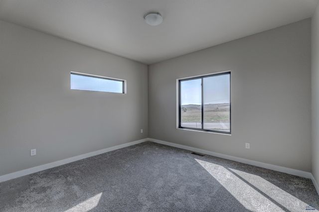 3516 TAYLOR MADE DR, Rapid City, SD 57703