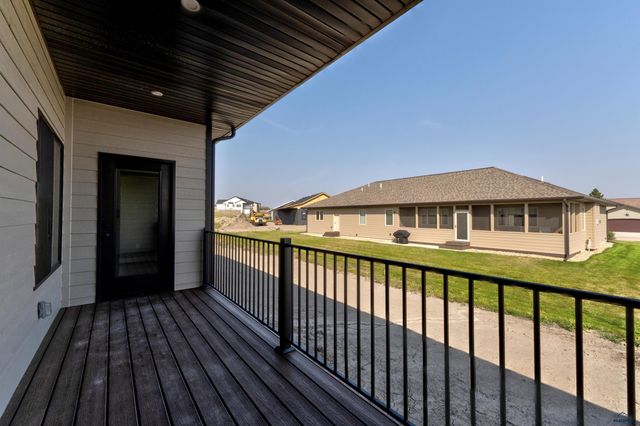 3516 TAYLOR MADE DR, Rapid City, SD 57703