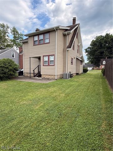 34 Maple Drive, Boardman, OH 44512