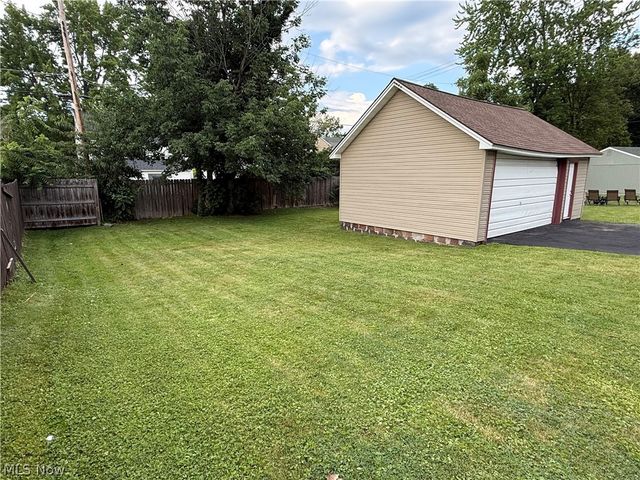 34 Maple Drive, Boardman, OH 44512