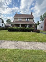 34 Maple Drive, Boardman, OH 44512