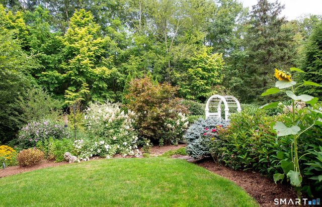 15 Two Pence Road, Ridgefield, CT 06877