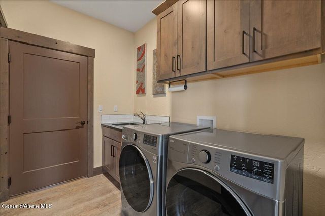940 W Wayward CIR, Post Falls, ID 83854
