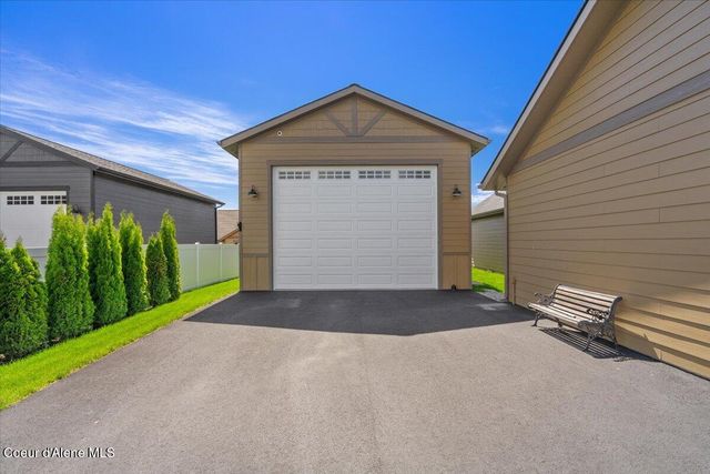 940 W Wayward CIR, Post Falls, ID 83854