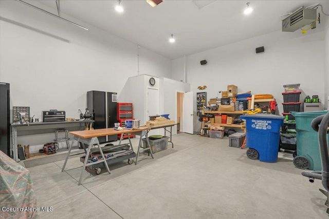 940 W Wayward CIR, Post Falls, ID 83854