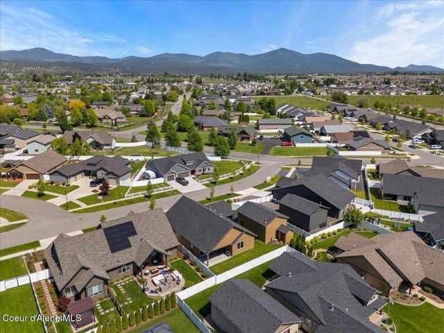 940 W Wayward CIR, Post Falls, ID 83854