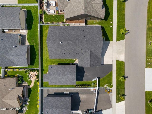 940 W Wayward CIR, Post Falls, ID 83854