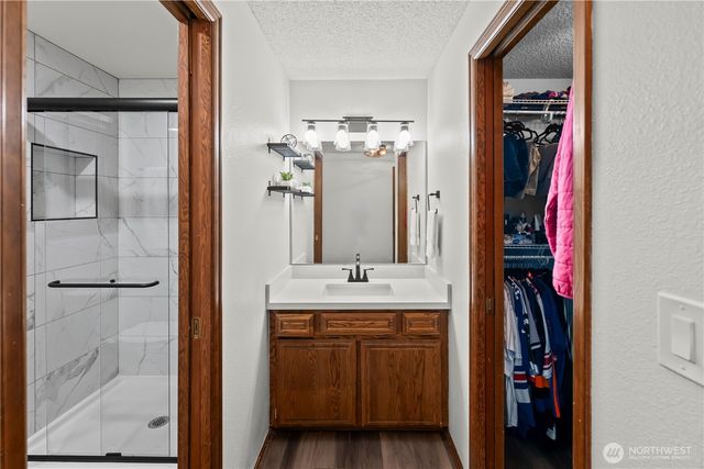 5701 68th Avenue Ct W, University Place, WA 98467