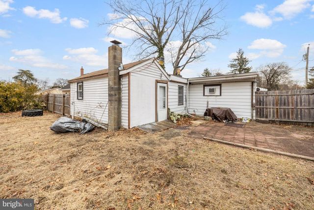 336 LARCH ROAD, Mount Laurel, NJ 08054