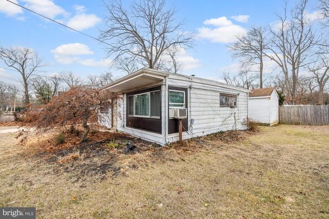 336 LARCH ROAD, Mount Laurel, NJ 08054