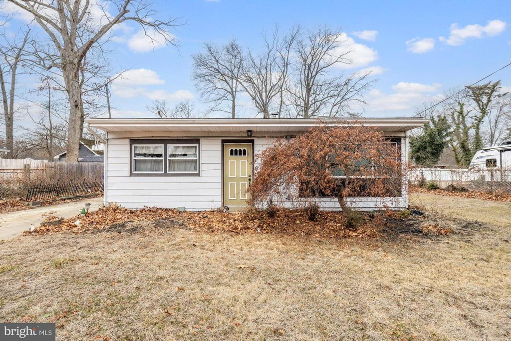 336 LARCH ROAD, Mount Laurel, NJ 08054