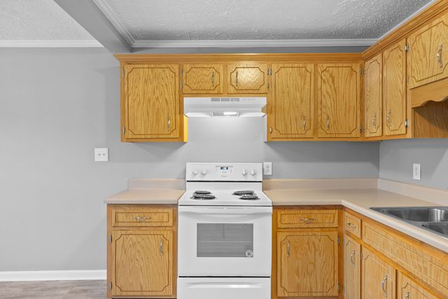 404 Cyprus Ct, Clarksville, TN 37040