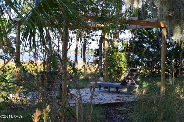 32 Gazebo Road, St. Helena Island, SC 29920