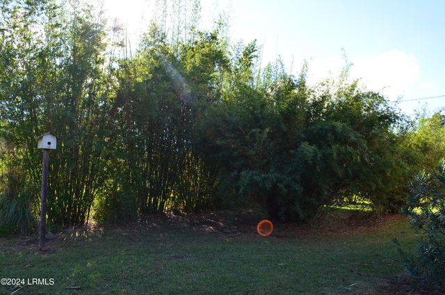 32 Gazebo Road, St. Helena Island, SC 29920