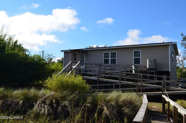 32 Gazebo Road, St. Helena Island, SC 29920