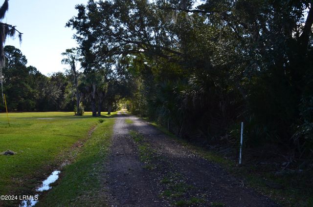 32 Gazebo Road, St. Helena Island, SC 29920