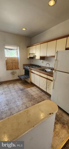 1515 S 28TH ST, Philadelphia, PA 19146