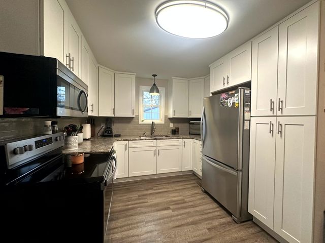 436 Magnolia St, Baxter, TN 38544