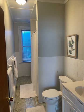7 Pleasant Street 1, Newport, RI 02840