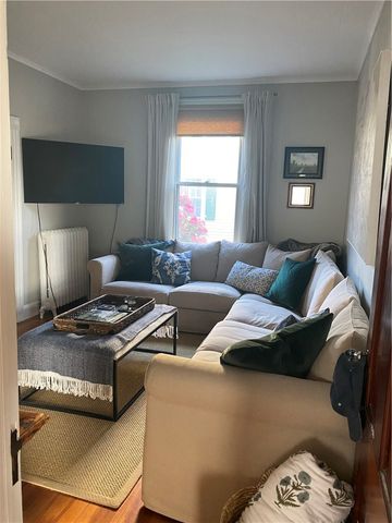 7 Pleasant Street 1, Newport, RI 02840