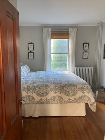 7 Pleasant Street 1, Newport, RI 02840