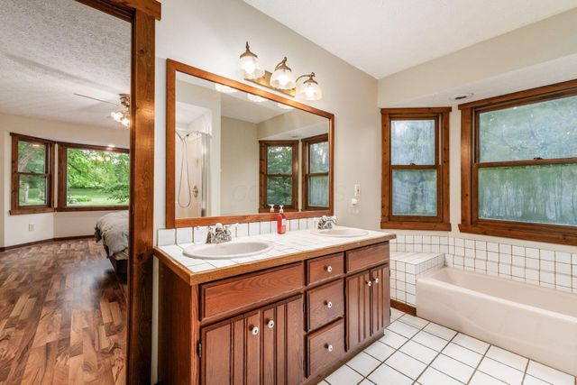8840 Jug Street, Alexandria, OH 43001