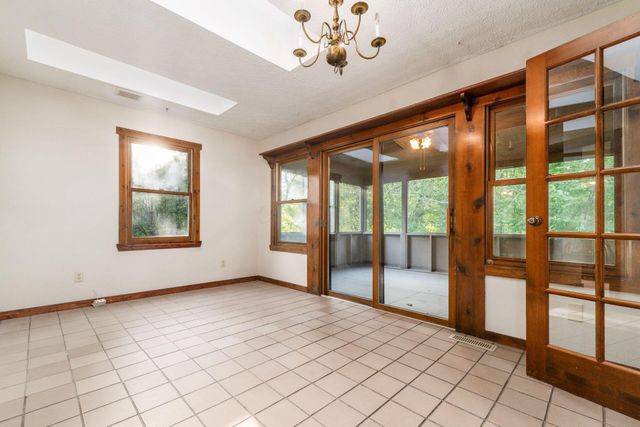 8840 Jug Street, Alexandria, OH 43001