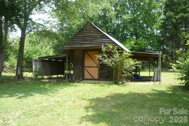 4209 Love Road, Claremont, NC 28610