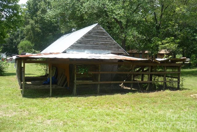 4209 Love Road, Claremont, NC 28610