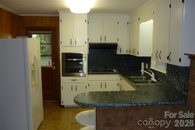 4209 Love Road, Claremont, NC 28610