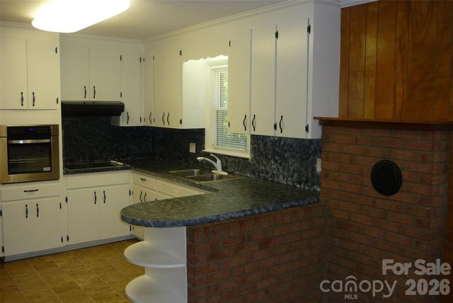 4209 Love Road, Claremont, NC 28610