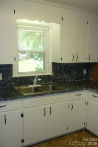 4209 Love Road, Claremont, NC 28610
