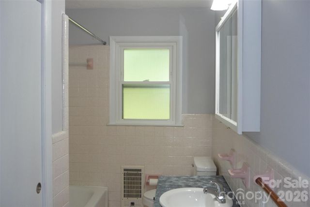 4209 Love Road, Claremont, NC 28610