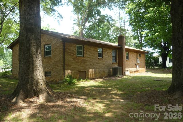 4209 Love Road, Claremont, NC 28610