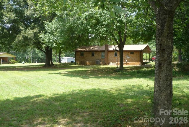 4209 Love Road, Claremont, NC 28610