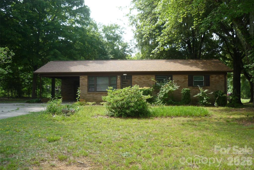 4209 Love Road, Claremont, NC 28610