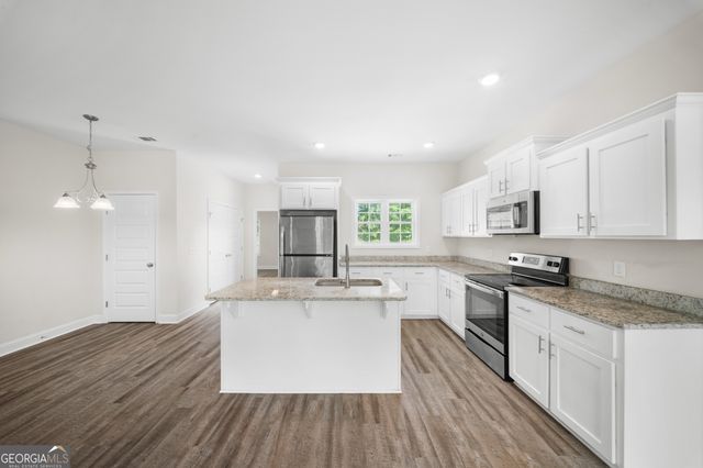 201 Zetterower Road, Statesboro, GA 30458
