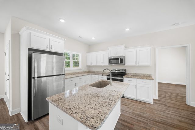 201 Zetterower Road, Statesboro, GA 30458