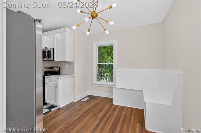 22608 Frisbee Street, Detroit, MI 48219