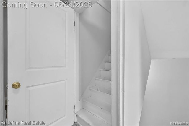 22608 Frisbee Street, Detroit, MI 48219