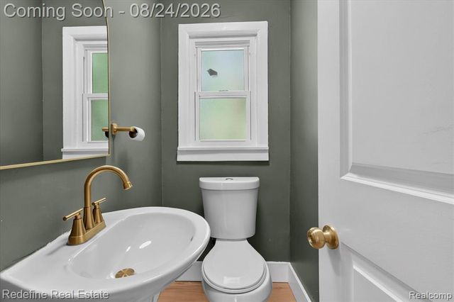 22608 Frisbee Street, Detroit, MI 48219