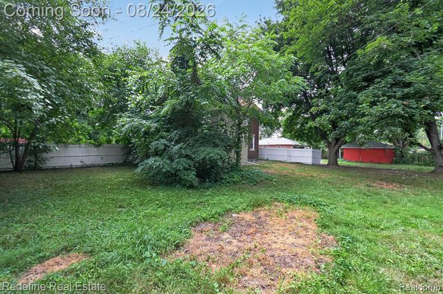22608 Frisbee Street, Detroit, MI 48219