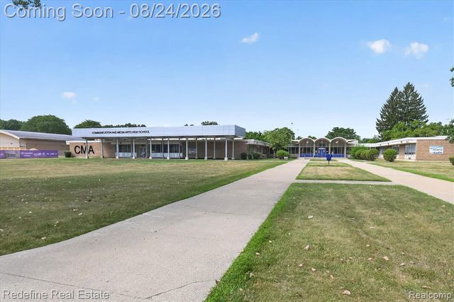 22608 Frisbee Street, Detroit, MI 48219