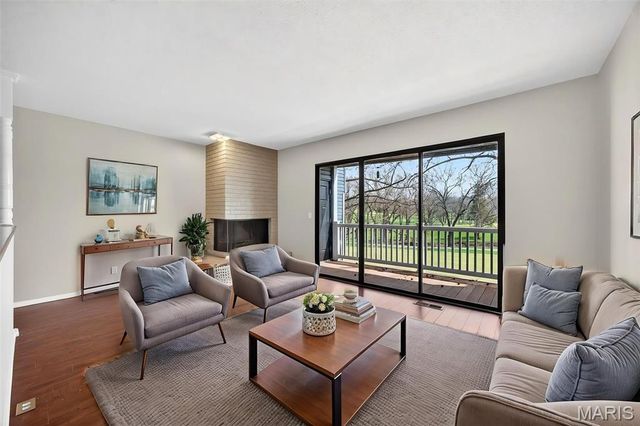 1013 Fairways Drive, Lake St Louis, MO 63367