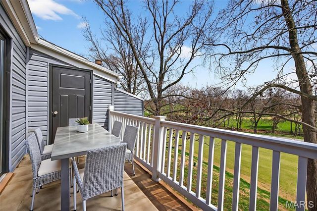 1013 Fairways Drive, Lake St Louis, MO 63367