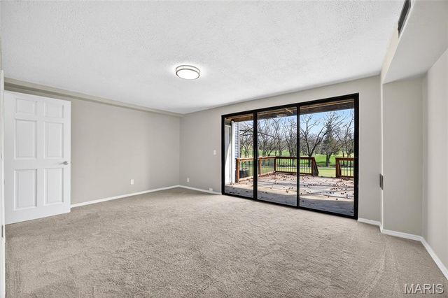 1013 Fairways Drive, Lake St Louis, MO 63367