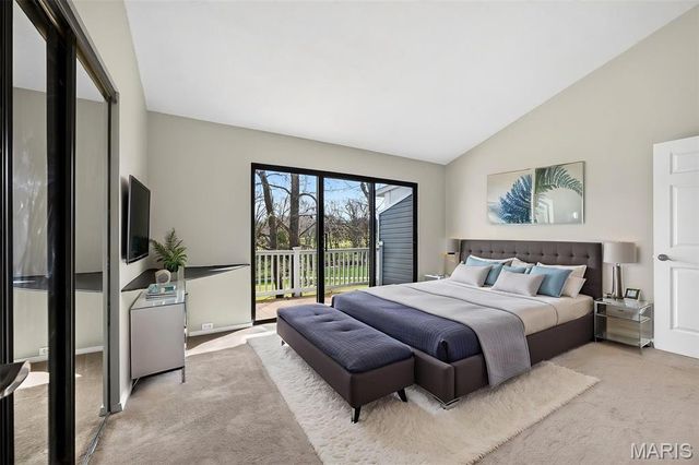 1013 Fairways Drive, Lake St Louis, MO 63367