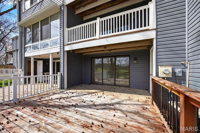 1013 Fairways Drive, Lake St Louis, MO 63367