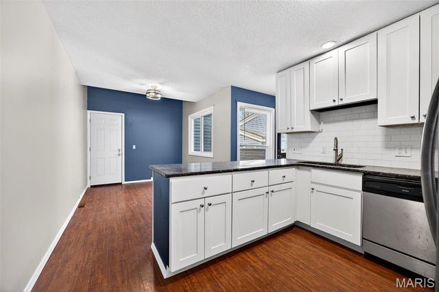 1013 Fairways Drive, Lake St Louis, MO 63367